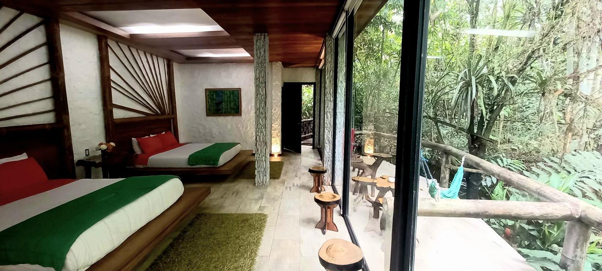 Cantalarana Lodge Mindo Rum bild